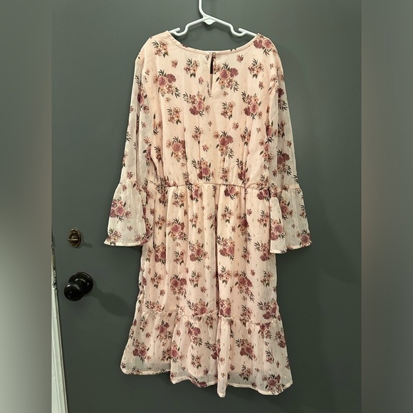 Pretty in Pink Girls Dress - Picture 2 of 4